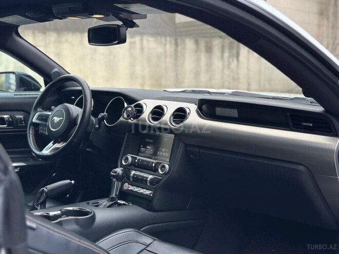 Ford Mustang-11