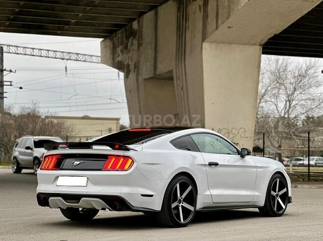 Ford Mustang-10