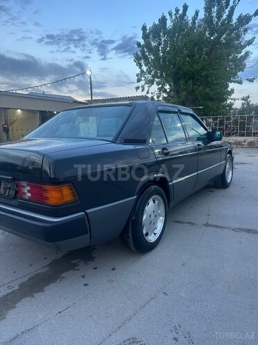 Mercedes 190-6