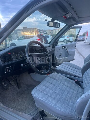 Mercedes 190-11