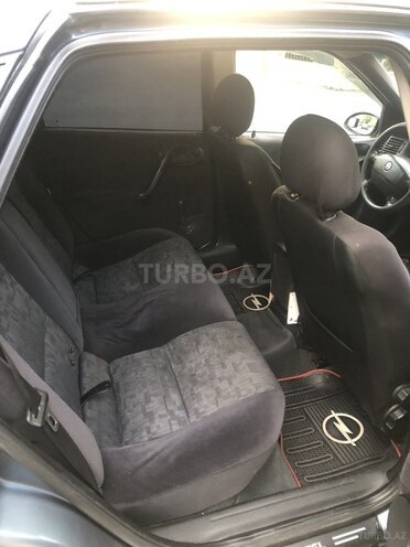 Opel Vectra-5