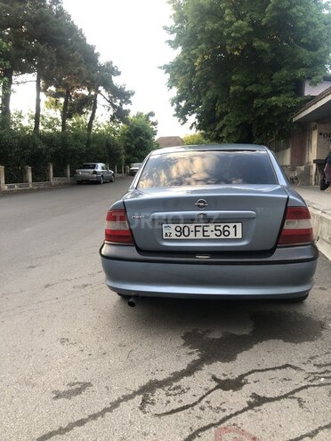 Opel Vectra-2
