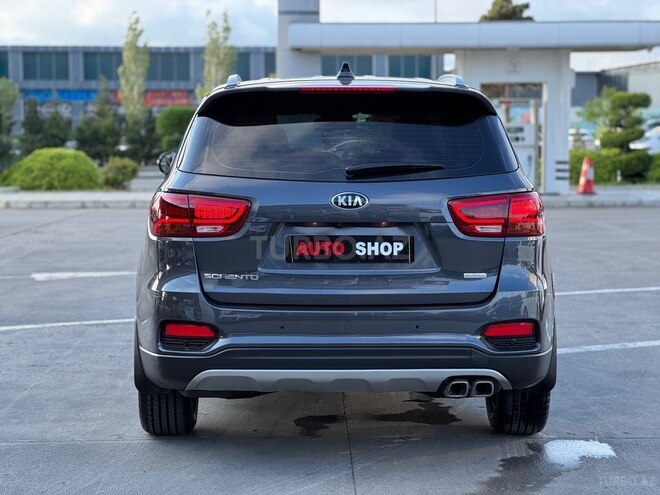 Kia Sorento-5