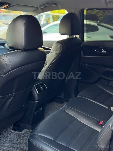 Kia Sorento-25