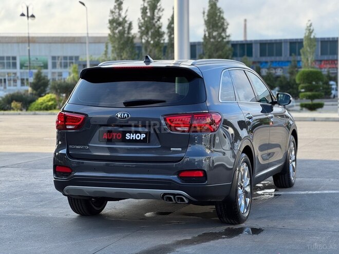 Kia Sorento-3