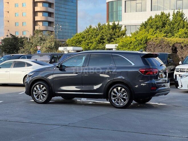 Kia Sorento-8