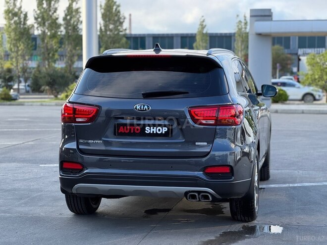 Kia Sorento-4