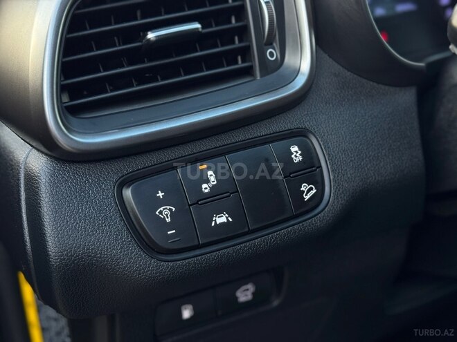 Kia Sorento-29
