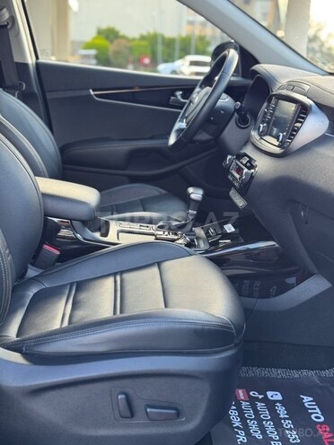 Kia Sorento-21