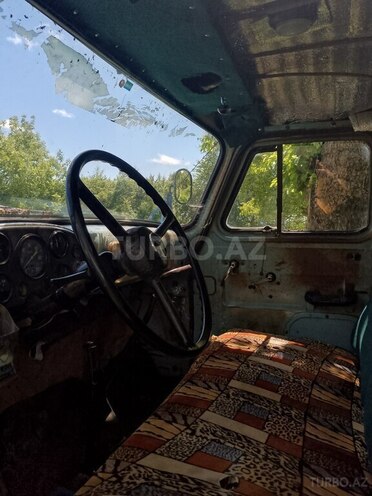 GAZ 52-5