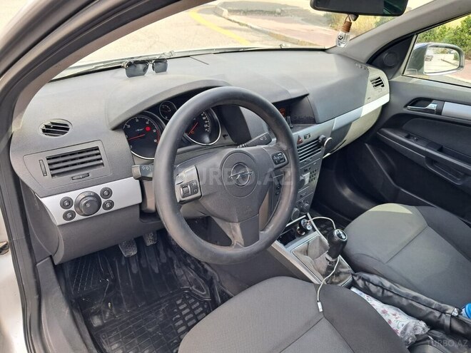 Opel Astra-7