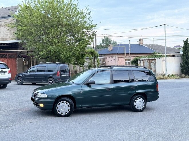 Opel Astra-9