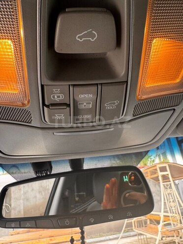 Hyundai Santa Fe-6