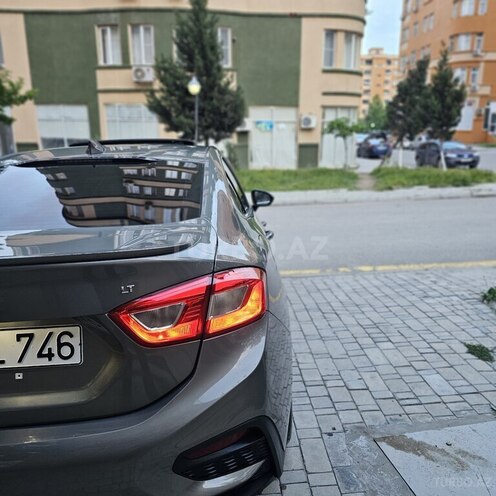 Chevrolet Cruze-9