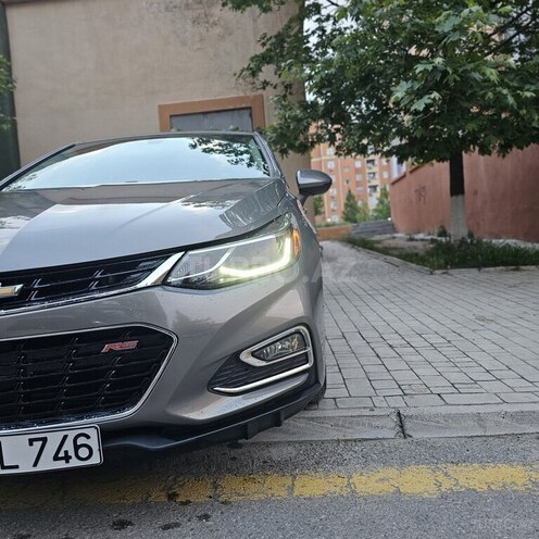 Chevrolet Cruze-10