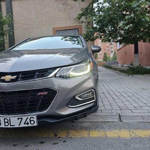 Chevrolet Cruze-11