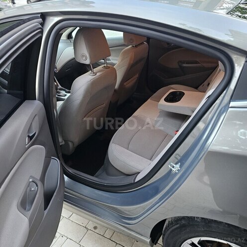 Chevrolet Cruze-17