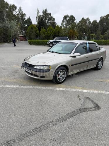 Opel Vectra-2