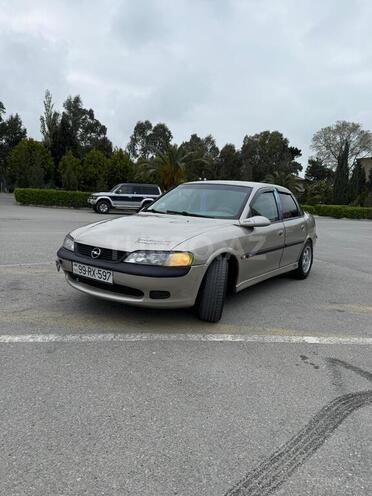 Opel Vectra-10