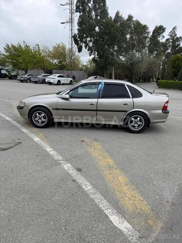 Opel Vectra-6