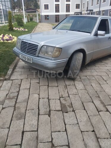 Mercedes E 220-5