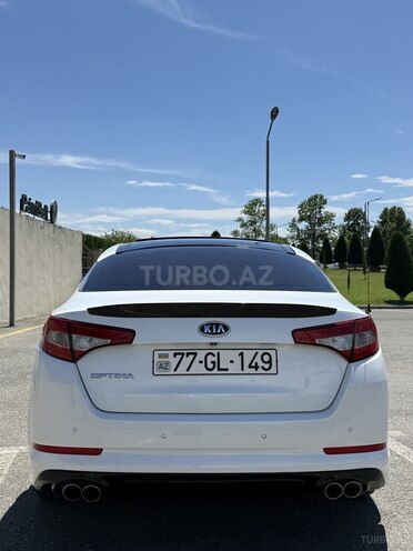 Kia Optima-5