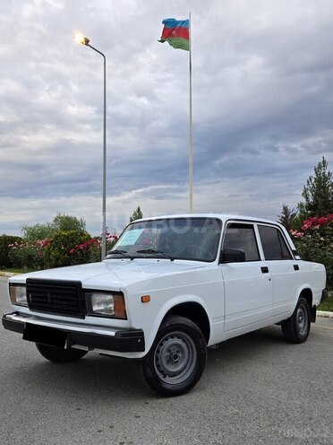 LADA (VAZ) 2107-1