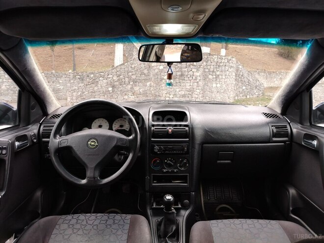 Opel Astra-10