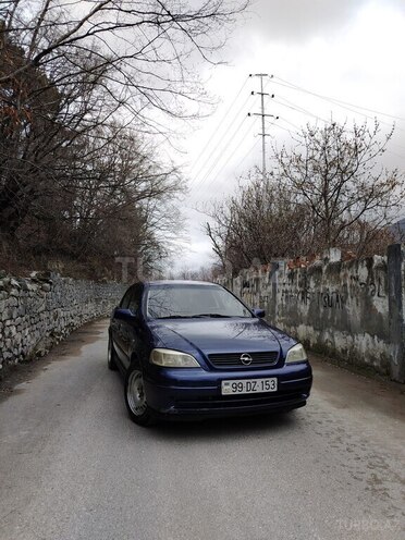 Opel Astra-11