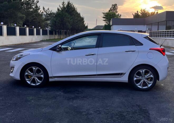 Hyundai i30-3