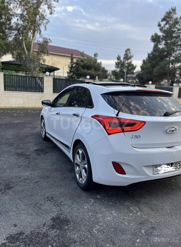 Hyundai i30-7