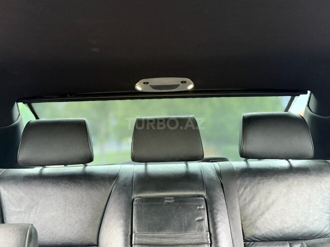 Mercedes E 240-7