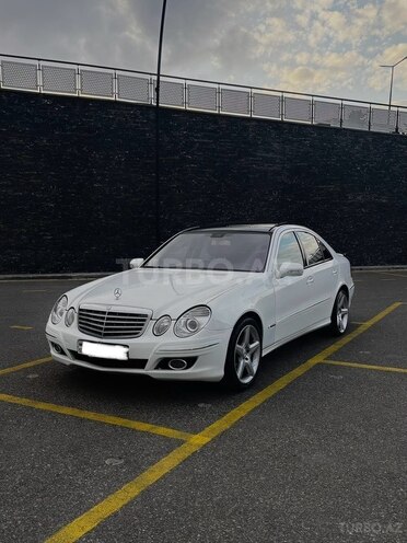 Mercedes E 220-1