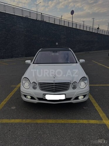 Mercedes E 220-2