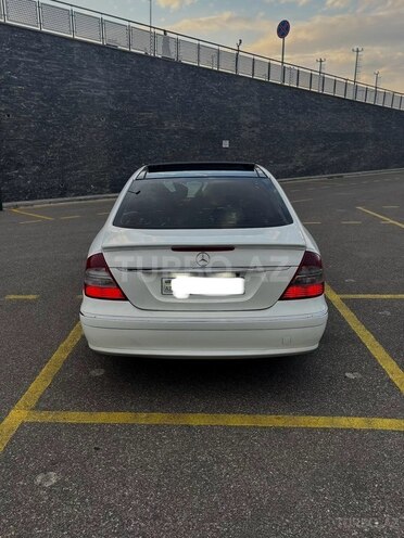Mercedes E 220-4