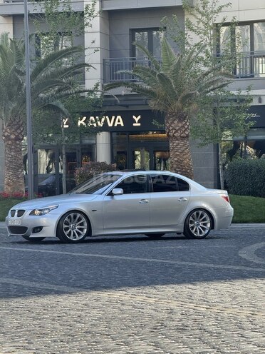 BMW 530-8