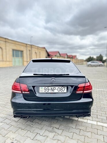 Mercedes E 200-3