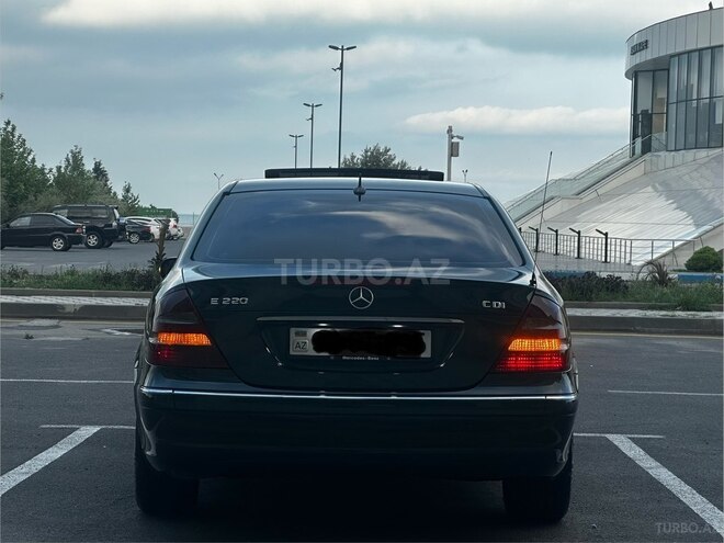 Mercedes E 220-6