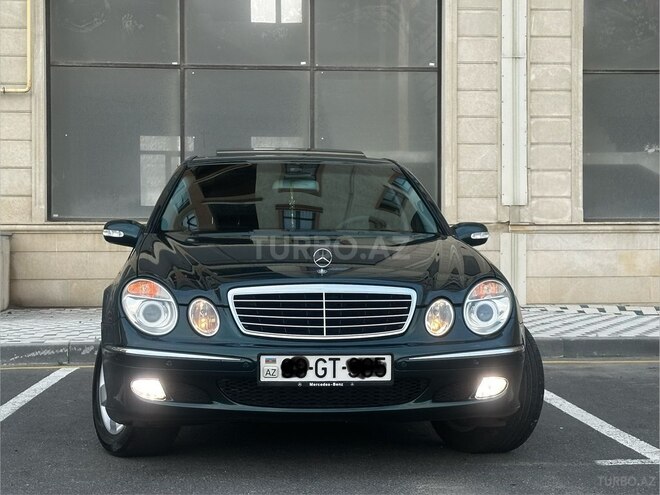 Mercedes E 220-1