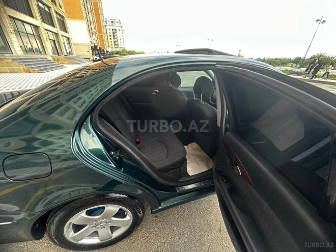 Mercedes E 220-10