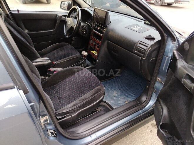 Opel Astra-10