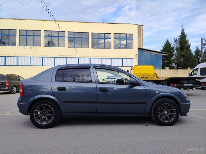 Opel Astra-12