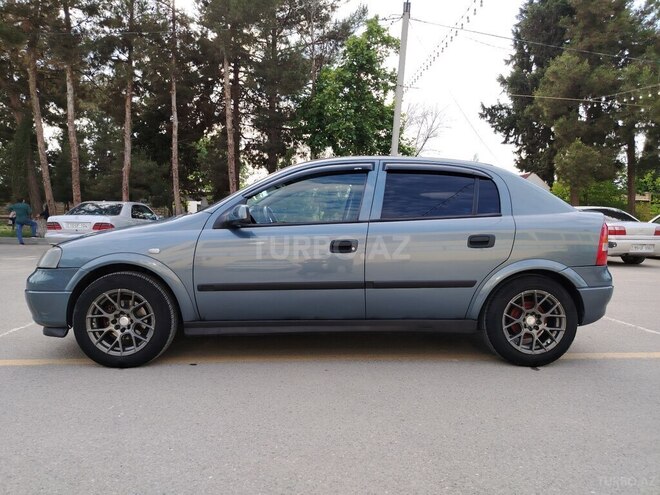 Opel Astra-13