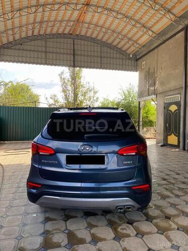 Hyundai Santa Fe-3