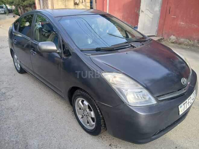 Toyota Prius-16
