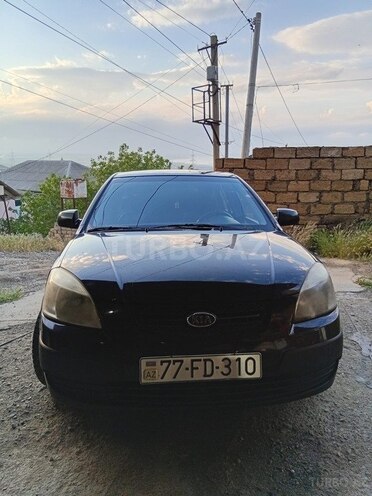 Kia Rio-1