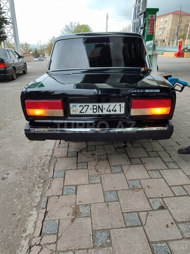 LADA (VAZ) 2107-4