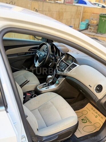 Chevrolet Cruze-2