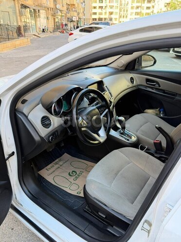 Chevrolet Cruze-5