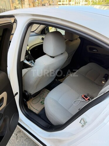 Chevrolet Cruze-7